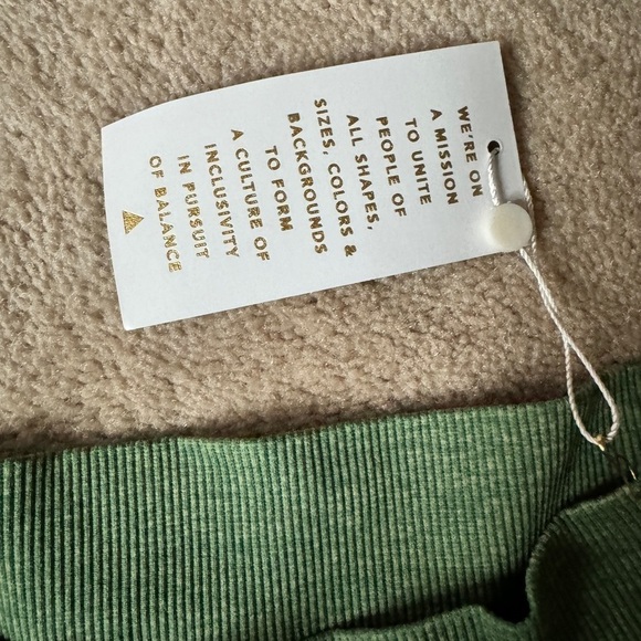 Balance Athletica Vitality Channel Leggings medium - Picture 4 of 6